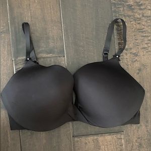Victoria’s Secret plunge push up bra (like new!)